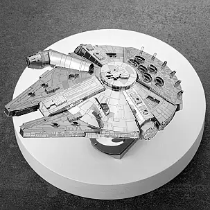 Metal Earth 3D-Bausatz: Star Wars Millennium Falcon