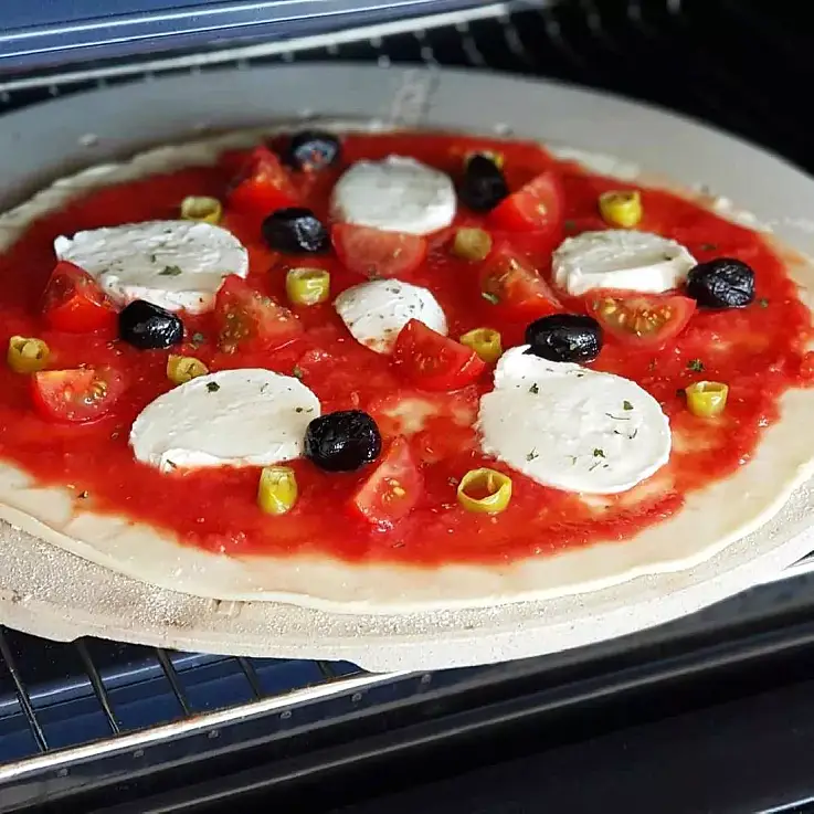 Kann im Backofen und auf dem Grill verwendet werden. 